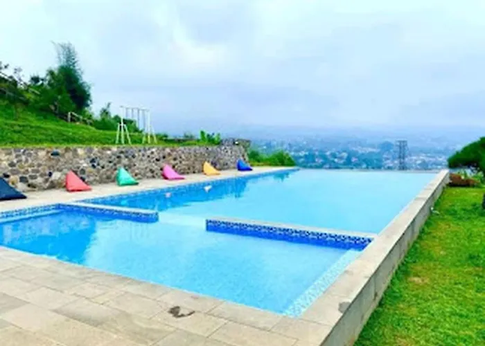 Urbanview Resort Adang Zecky Cisarua Puncak by RedDoorz Sampal